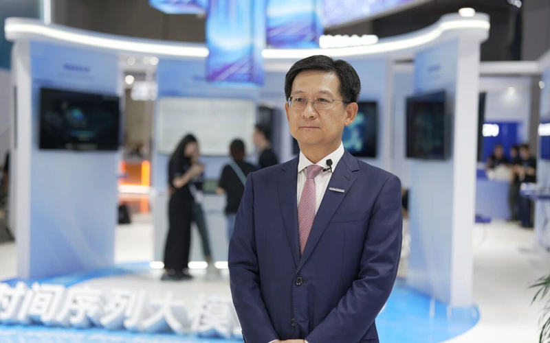 崔山受新华社专访：以工业具身智能沉构出产力，引领流程工业智能化升级